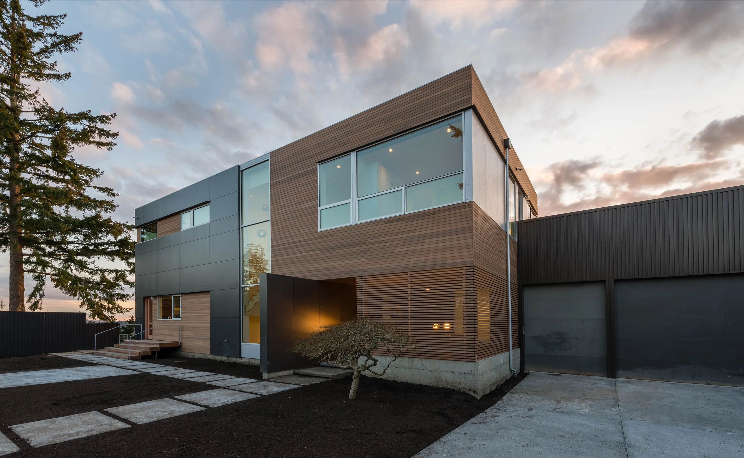 BUILD LLC Pham Ext E 04-HDR#.jpg
