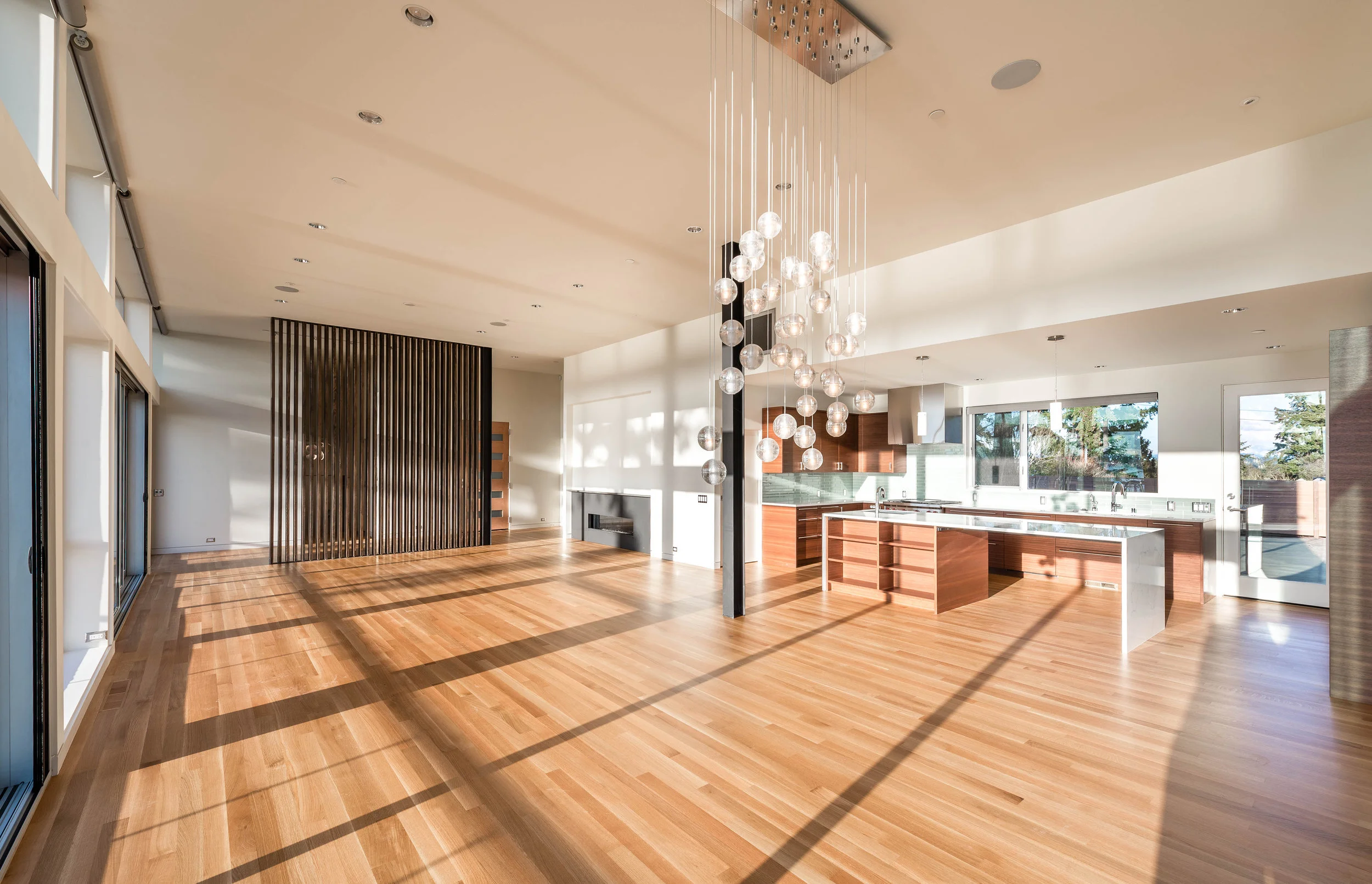BUILD LLC Pham Int Living 05-HDR.jpg