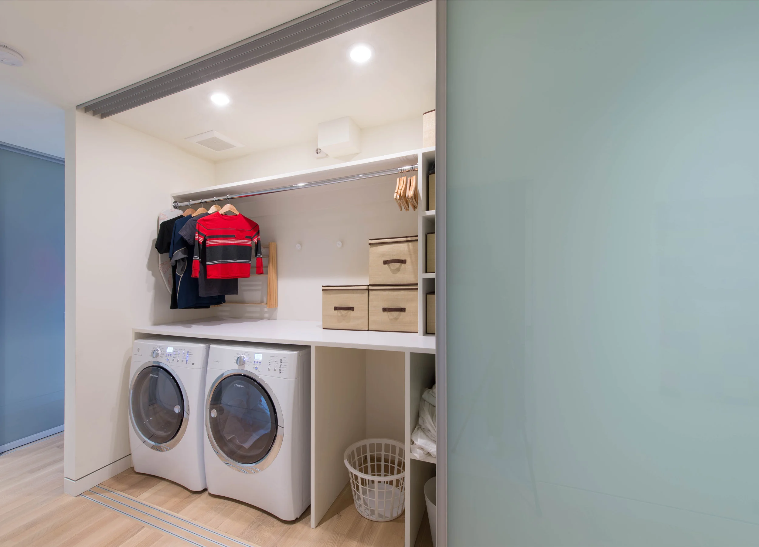BUILD LLC CSH2016 Int Laundry 01.jpg