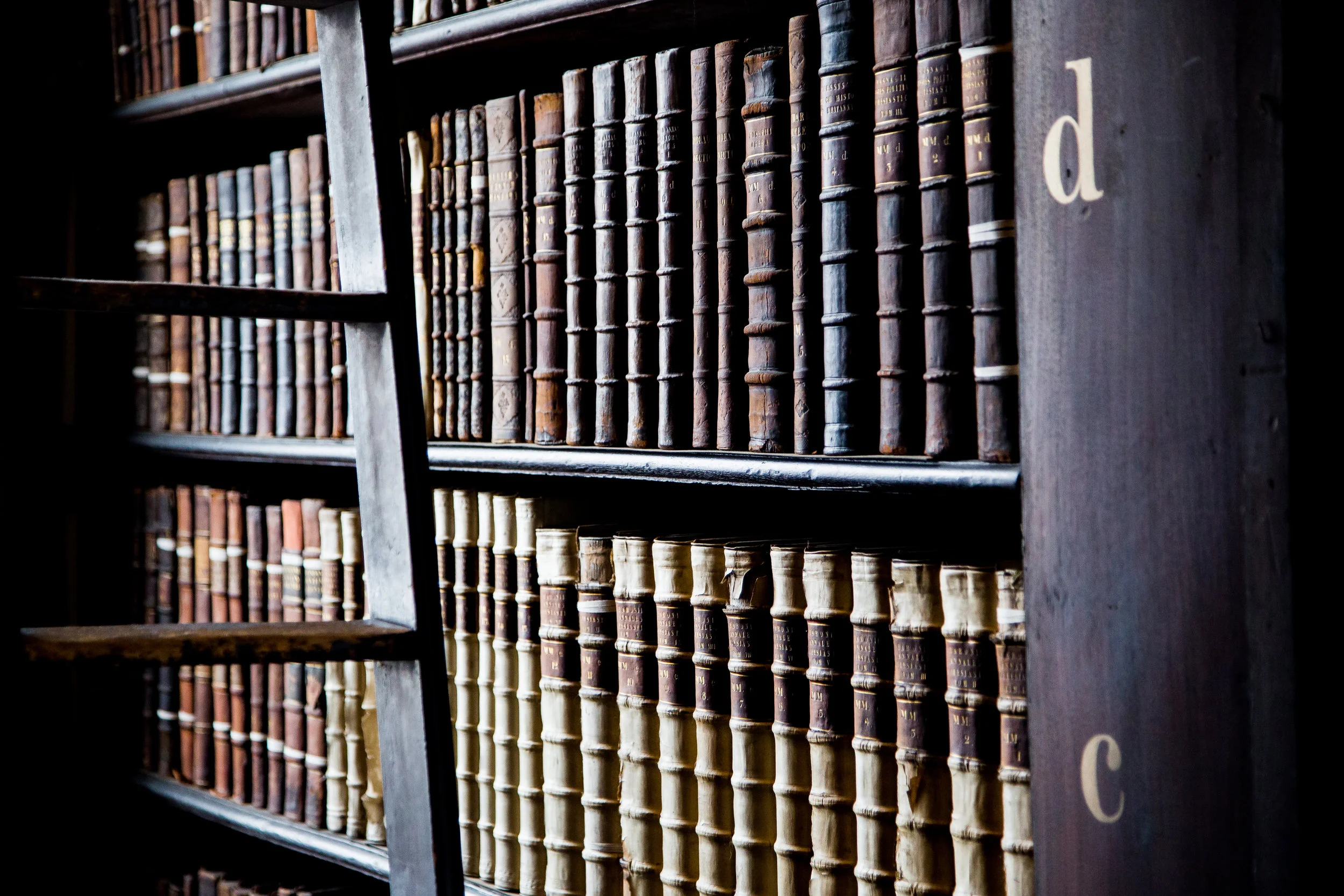 Trinity Library_2400x1600.jpg