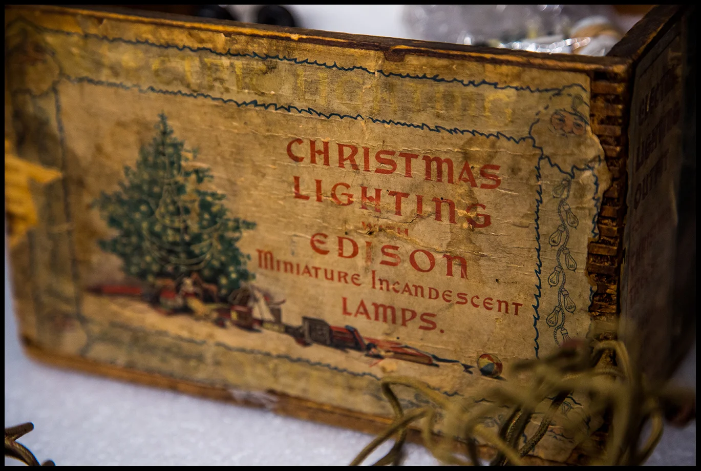 Thomas Edison National HIstoric Park_christmas lights_web.jpg