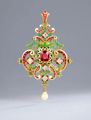 Image: Lucien Falize (1839-1897), Neo-Renaissance Pendant , about 1880. Gold, diamonds, tourmaline, pearl, and enamel. ©Julien Vidal/ Petit Palais/ Roger-Viollet