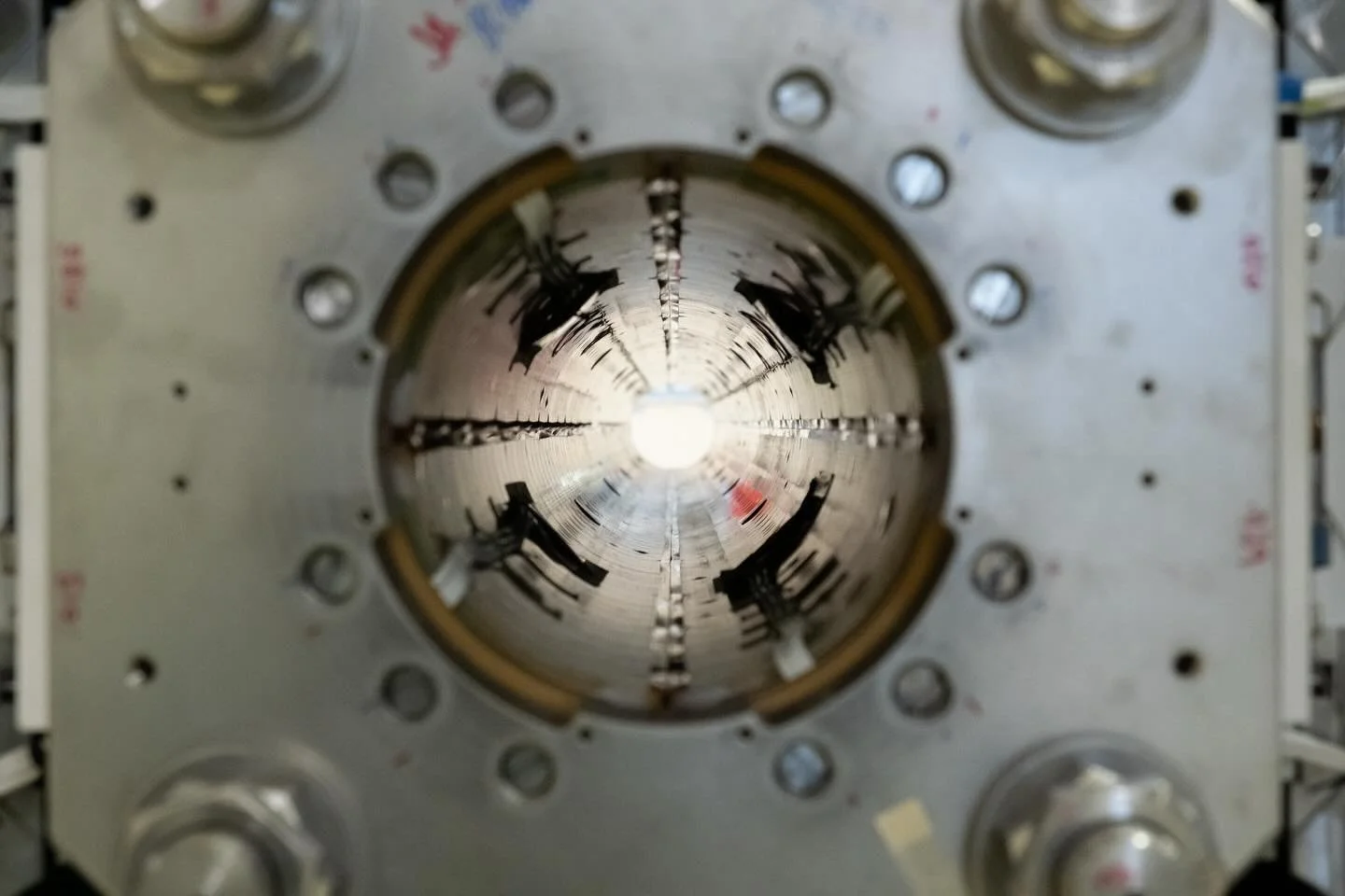 &ldquo;Acceleration&rdquo; - a tube where superconducting magnets will accelerate particles to neatly the speed of light, being assembled at the Industrial Center Building at #fermilab
.
This was my fourth favorite photo that I made during #photowalk