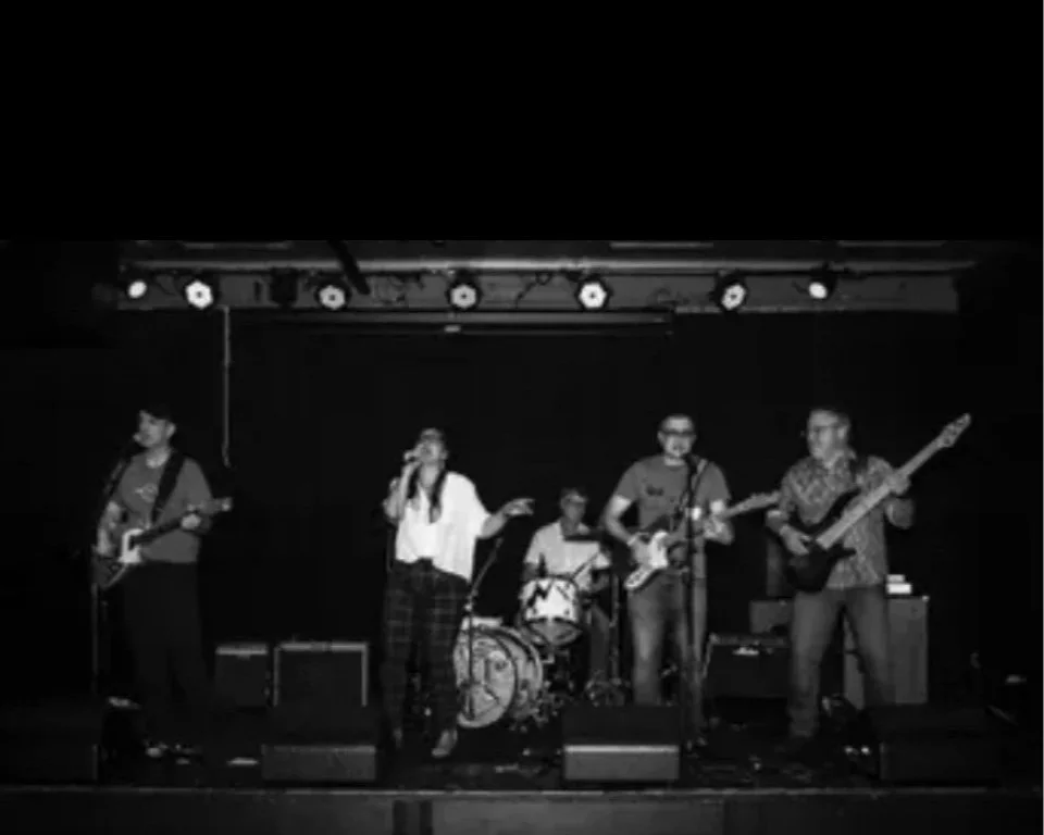 LIVE MUSIC - CRASH SITE