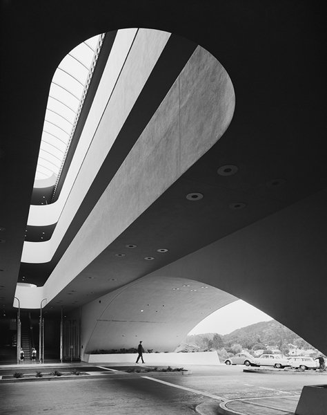 Ezra stoller photograph: Marin County Civic Center, CA, Frank Lloyd Wright