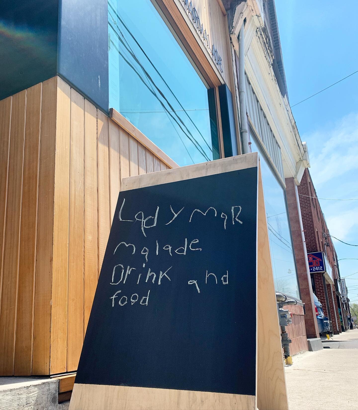 Lady Marmalade ◾️ drink and food 

#torontofood #brunch #chalkboard