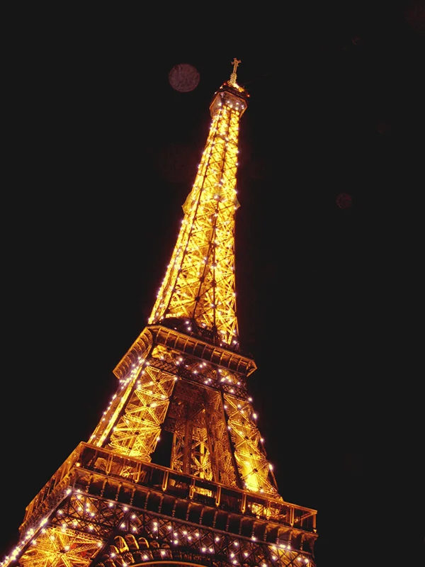 The Eifel Tower light show