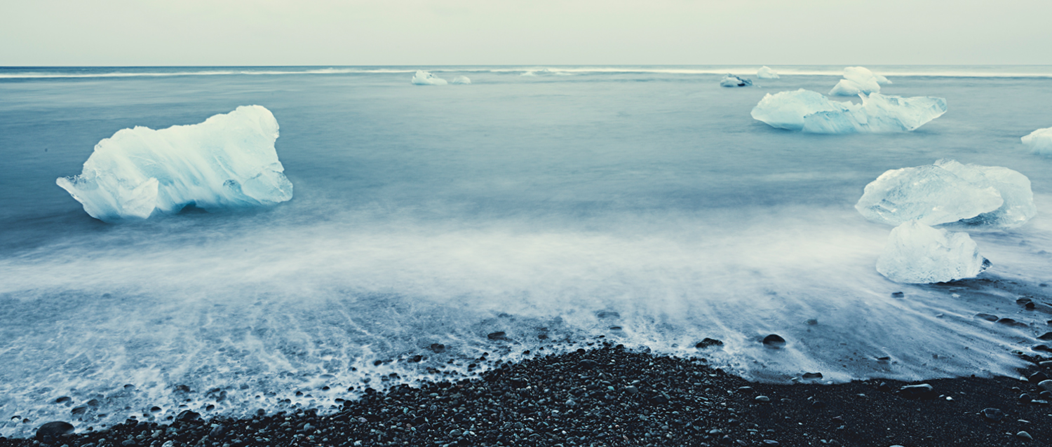 Iceland_iceberg_beach.jpg