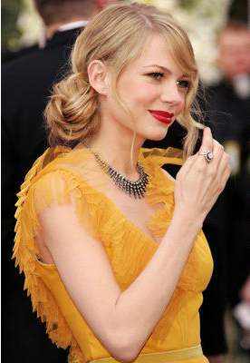 Michelle Williams in Vera Wang, 2006 Academy Awards.