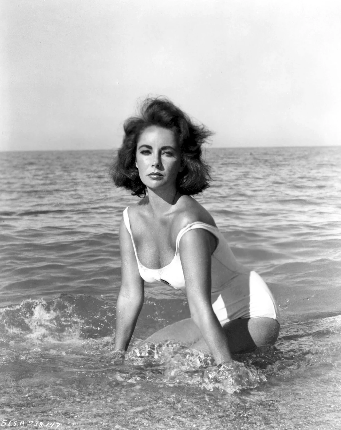 Elizabeth-Taylor-7.jpg