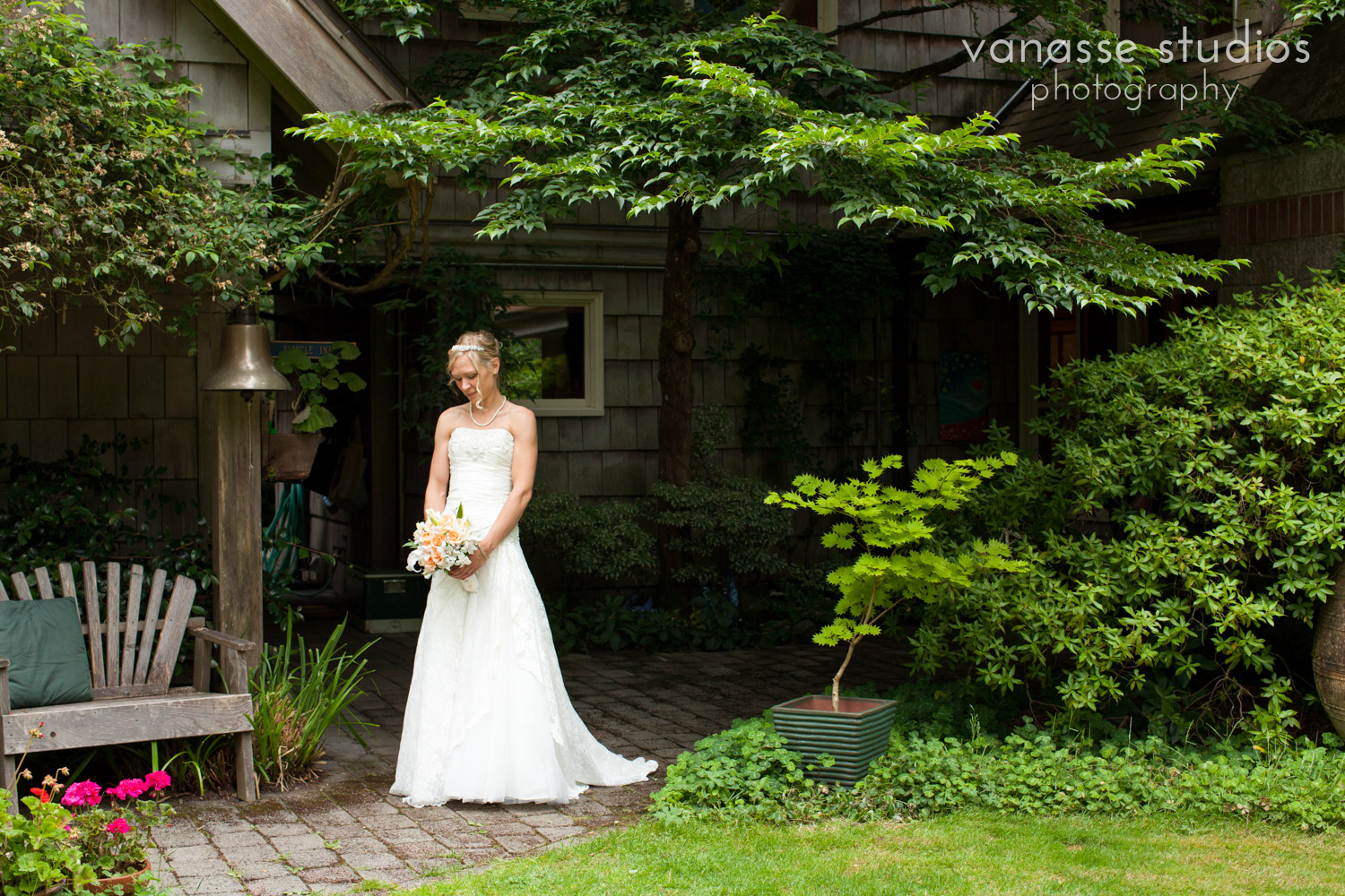 Bainbridge-Island-Wedding-Photographers_LukeLia_017.jpg