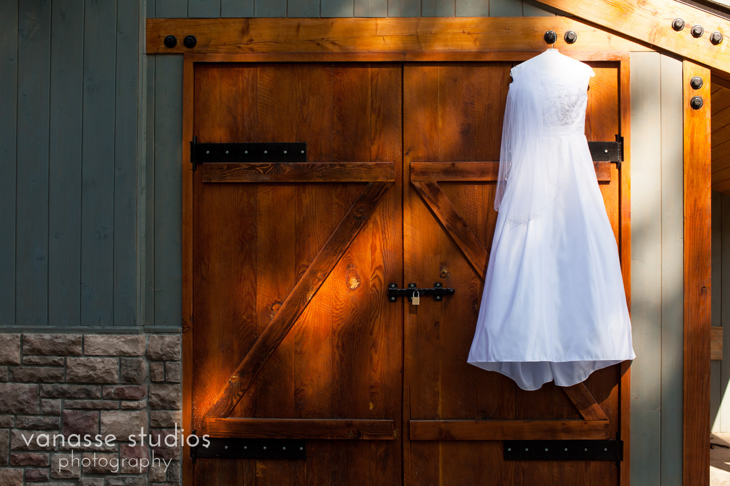 Leavenworth-Wedding-Photographers_AndreaMike_011.jpg