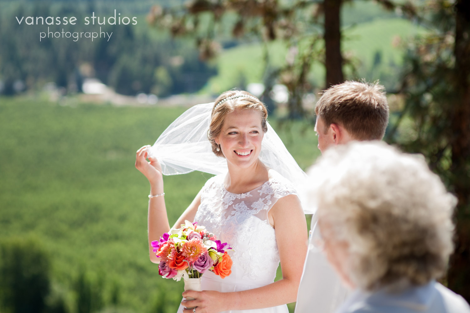 Leavenworth-Wedding-Photographers_AndreaMike_042.jpg