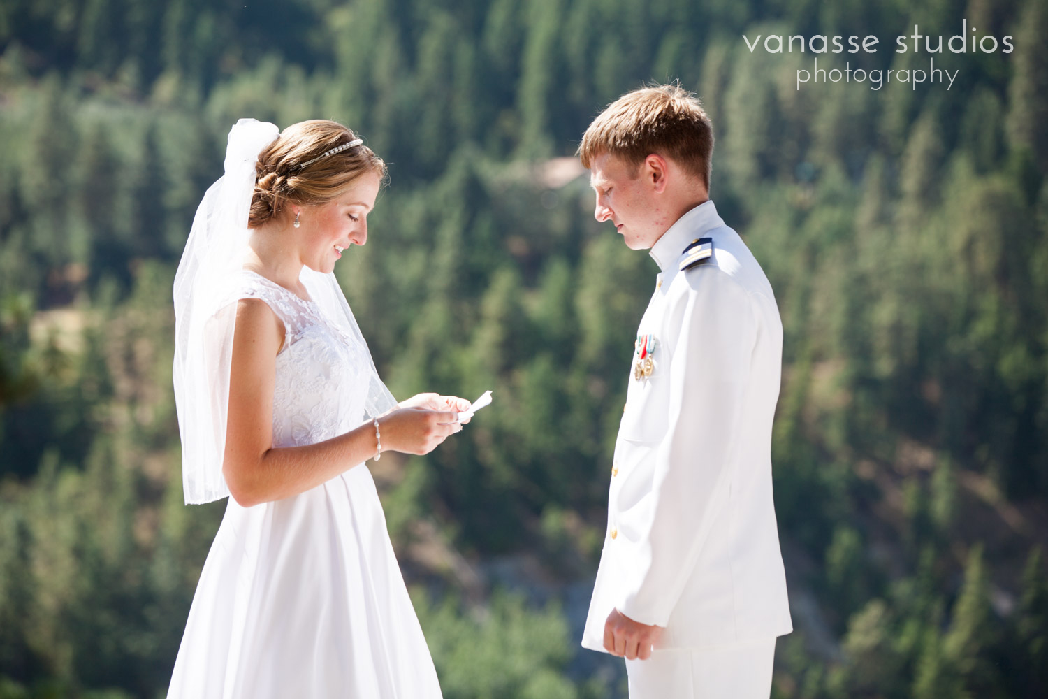 Leavenworth-Wedding-Photographers_AndreaMike_048.jpg