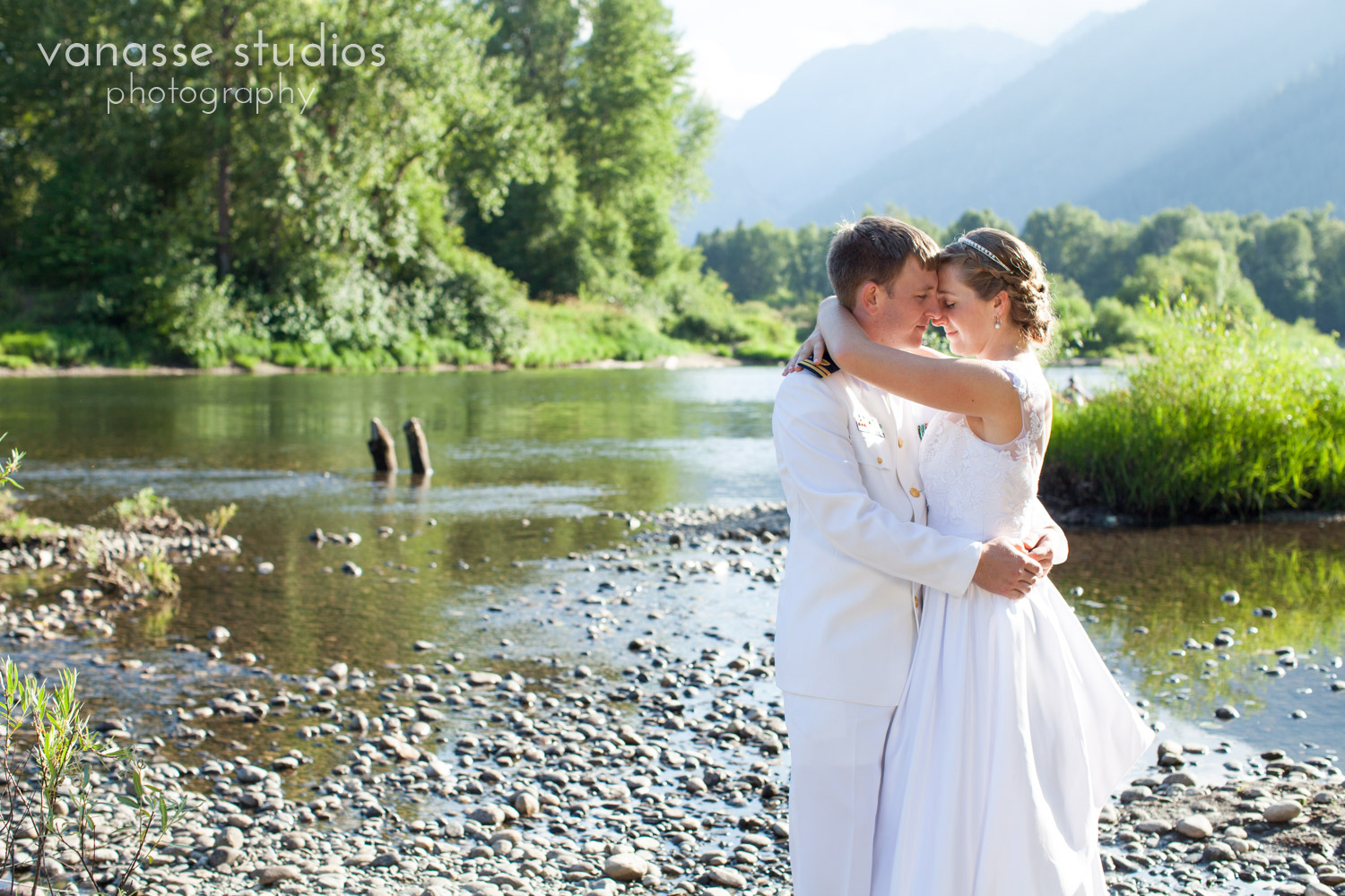 Leavenworth-Wedding-Photographers_AndreaMike_085.jpg