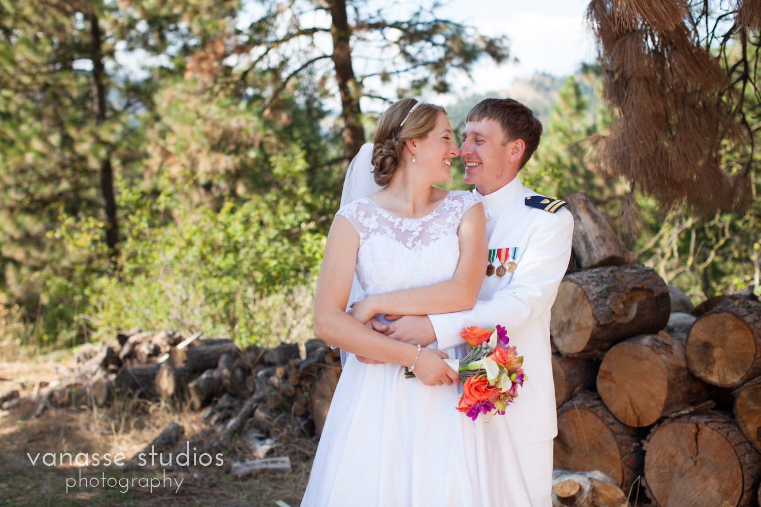 20140823_AndreaandMike_Seattle-Wedding-Photography_010.jpg