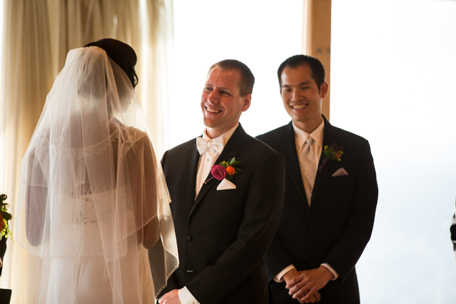 ZenziandCharlesBlog_Seattle-Wedding-Photographers_055.jpg