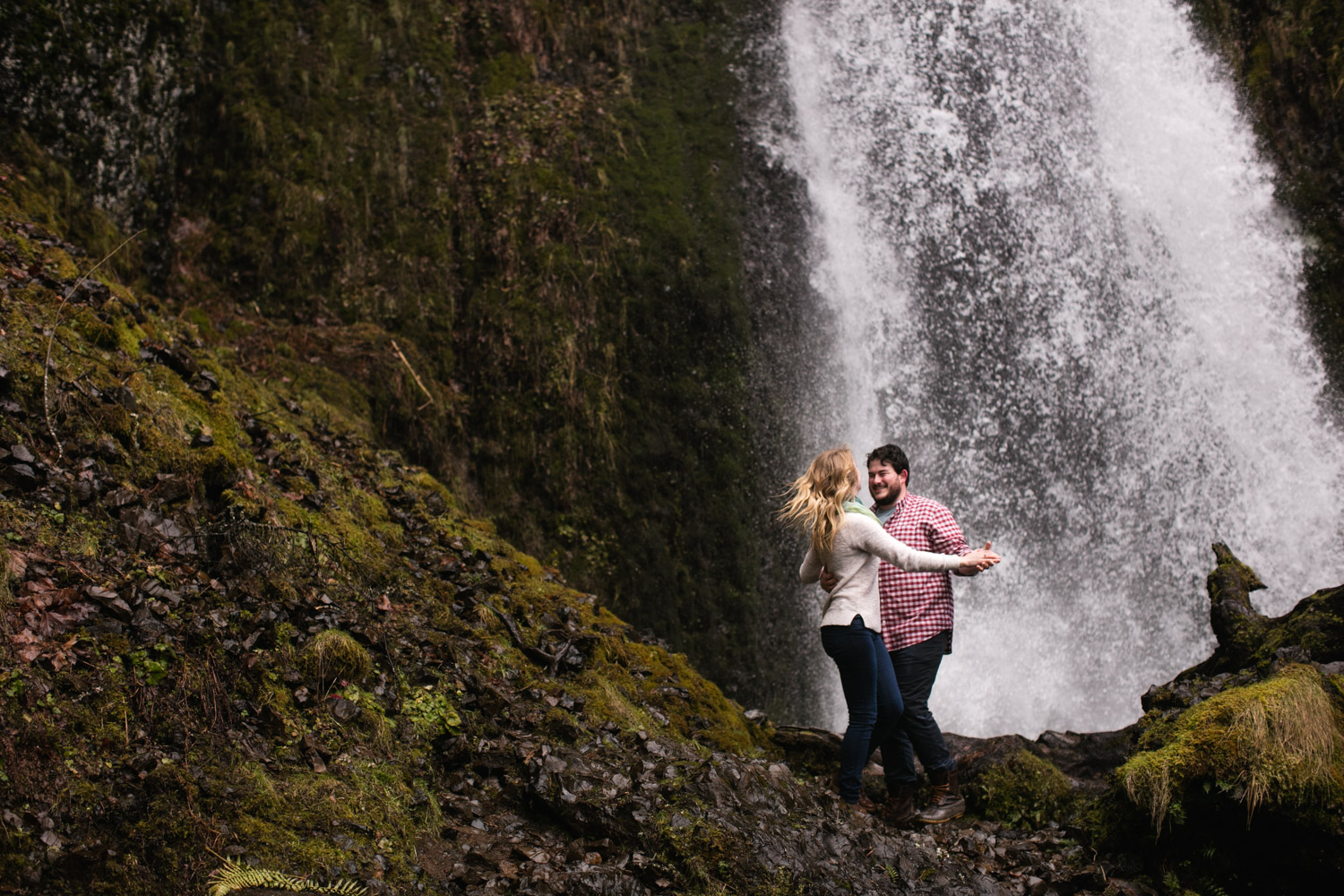 Portland-Adventure-Wedding-Engagement-Elopement_001.jpg