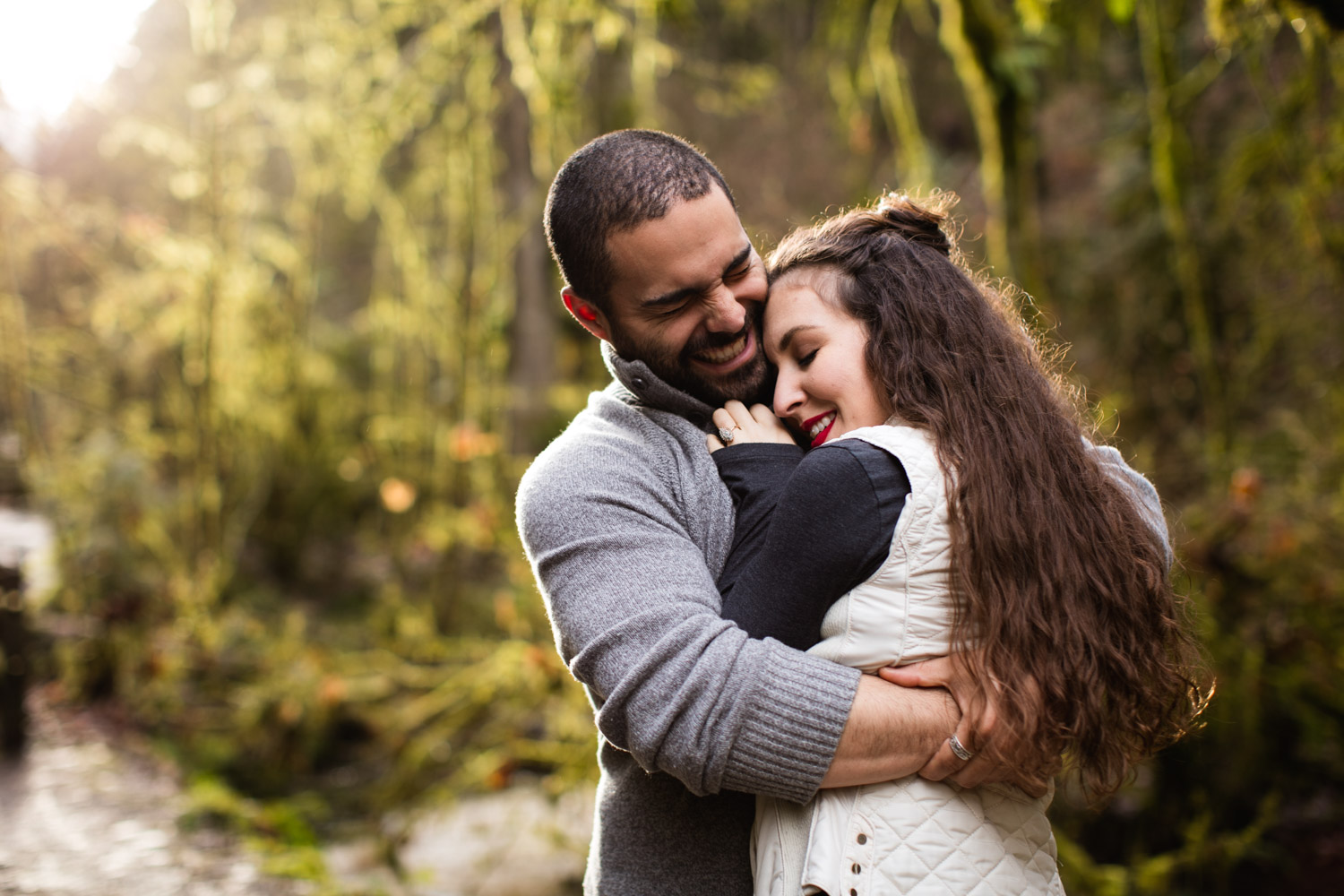 Portland-Adventure-Engagement-Photographers_Forest-Park_SM_007.jpg