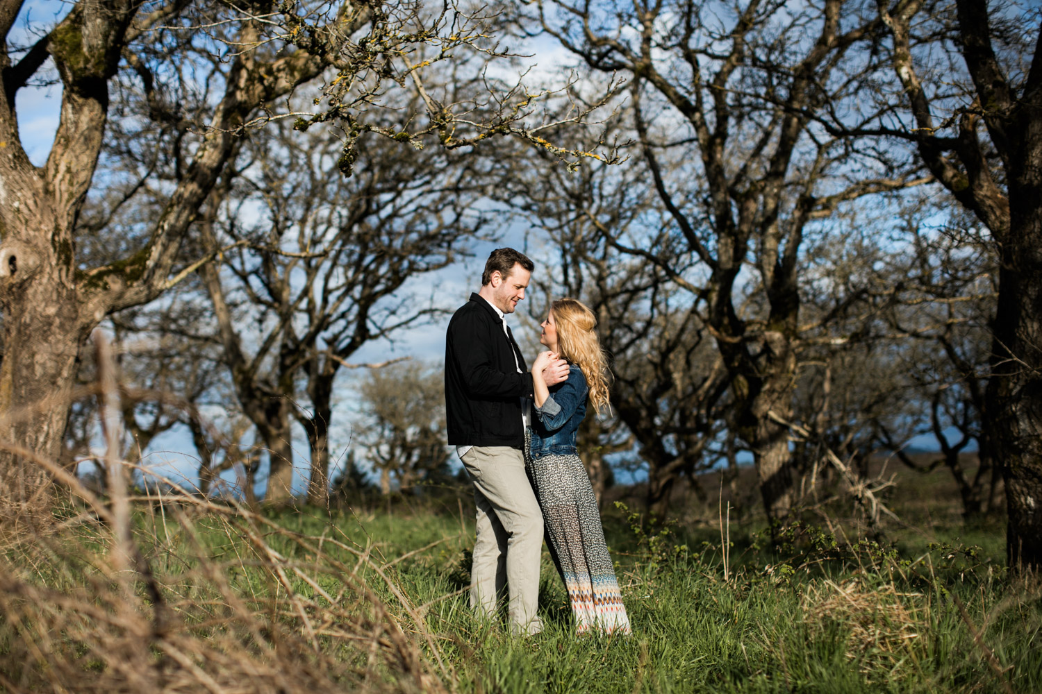 SJ_Portland-Engagement-Photographers-Powell-Butte-Nature-Preserve_004.jpg