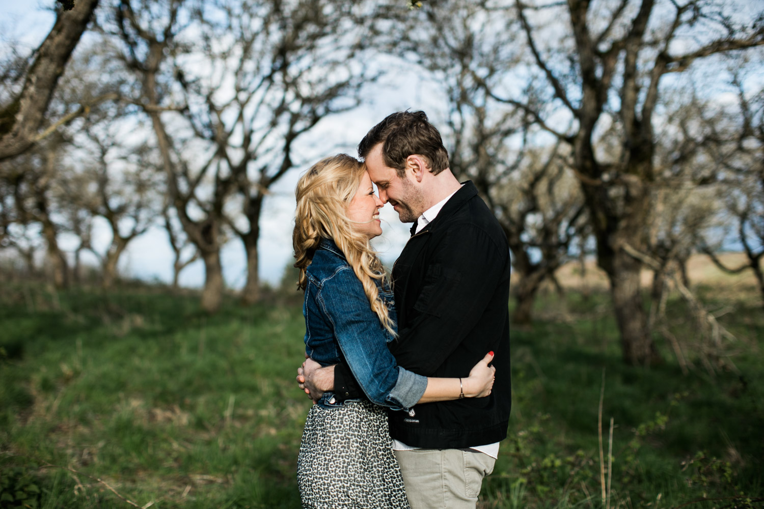 SJ_Portland-Engagement-Photographers-Powell-Butte-Nature-Preserve_006.jpg