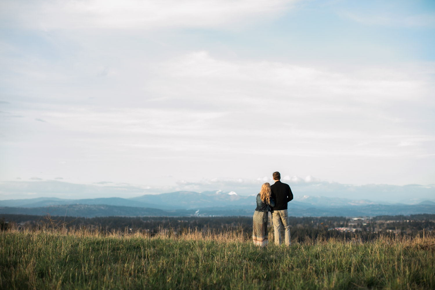 SJ_Portland-Engagement-Photographers-Powell-Butte-Nature-Preserve_016.jpg