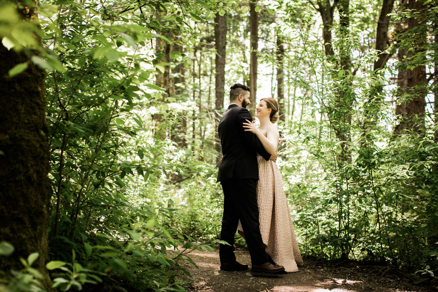 Portland-Elopement-Photographers_AK_003.jpg