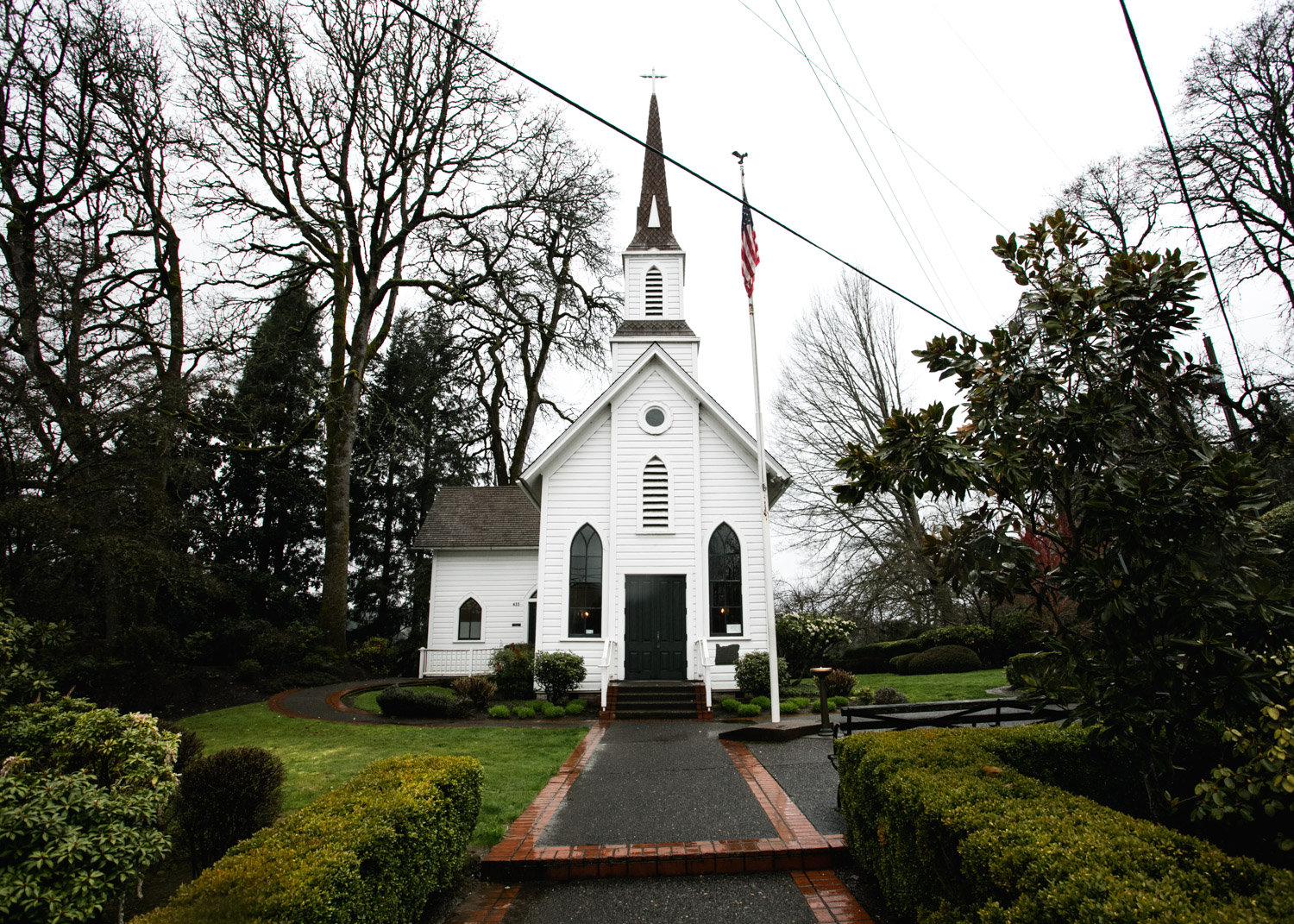 Portland-Wedding-Photographers-Opal-28-Oaks-Pioneer-Church_CadenceandRob_001.jpg