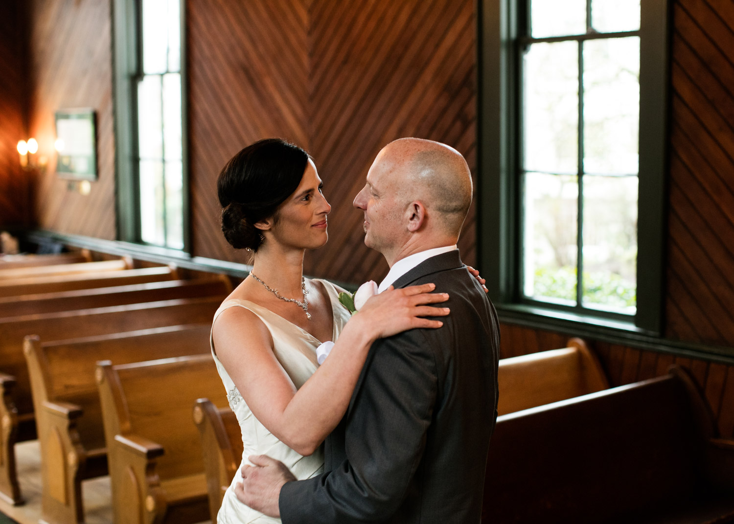 Portland-Wedding-Photographers-Opal-28-Oaks-Pioneer-Church_CadenceandRob_011.jpg