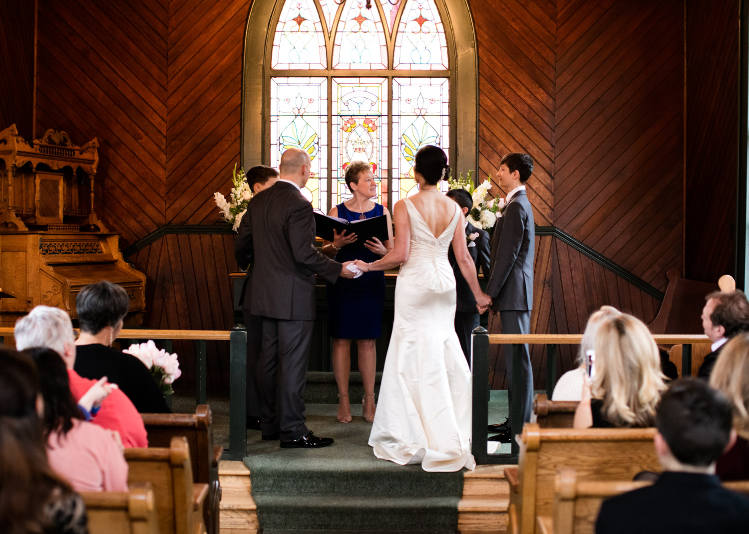 Portland-Wedding-Photographers-Opal-28-Oaks-Pioneer-Church_CadenceandRob_023.jpg