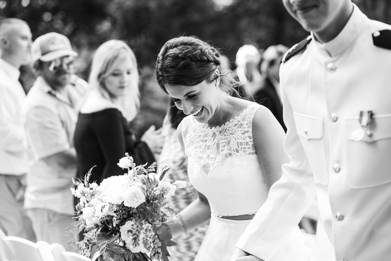 Bridal-Veil-Lake-Wedding-Portland-Photographers_TR_043.jpg