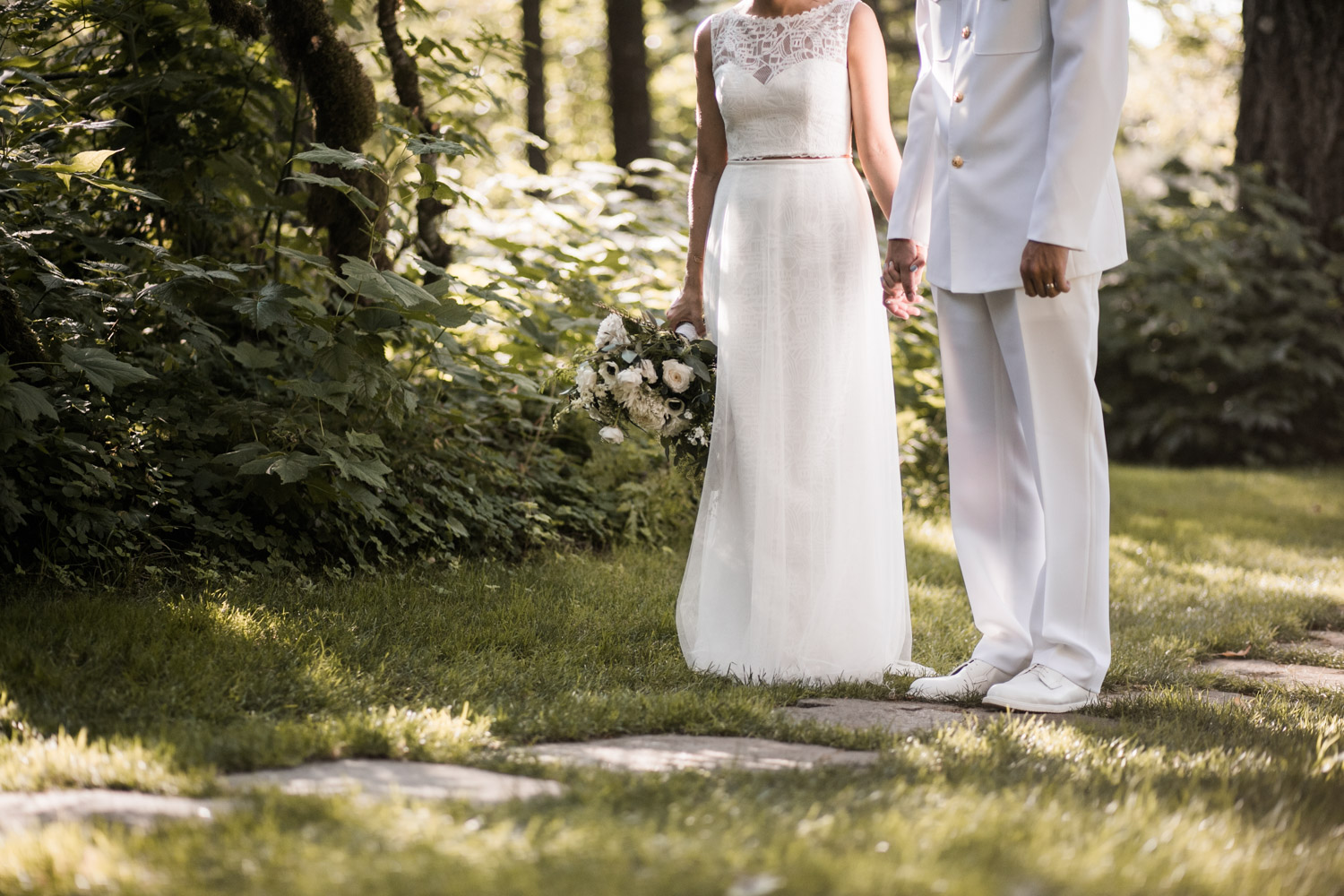 Bridal-Veil-Lake-Wedding-Portland-Photographers_TR_053.jpg