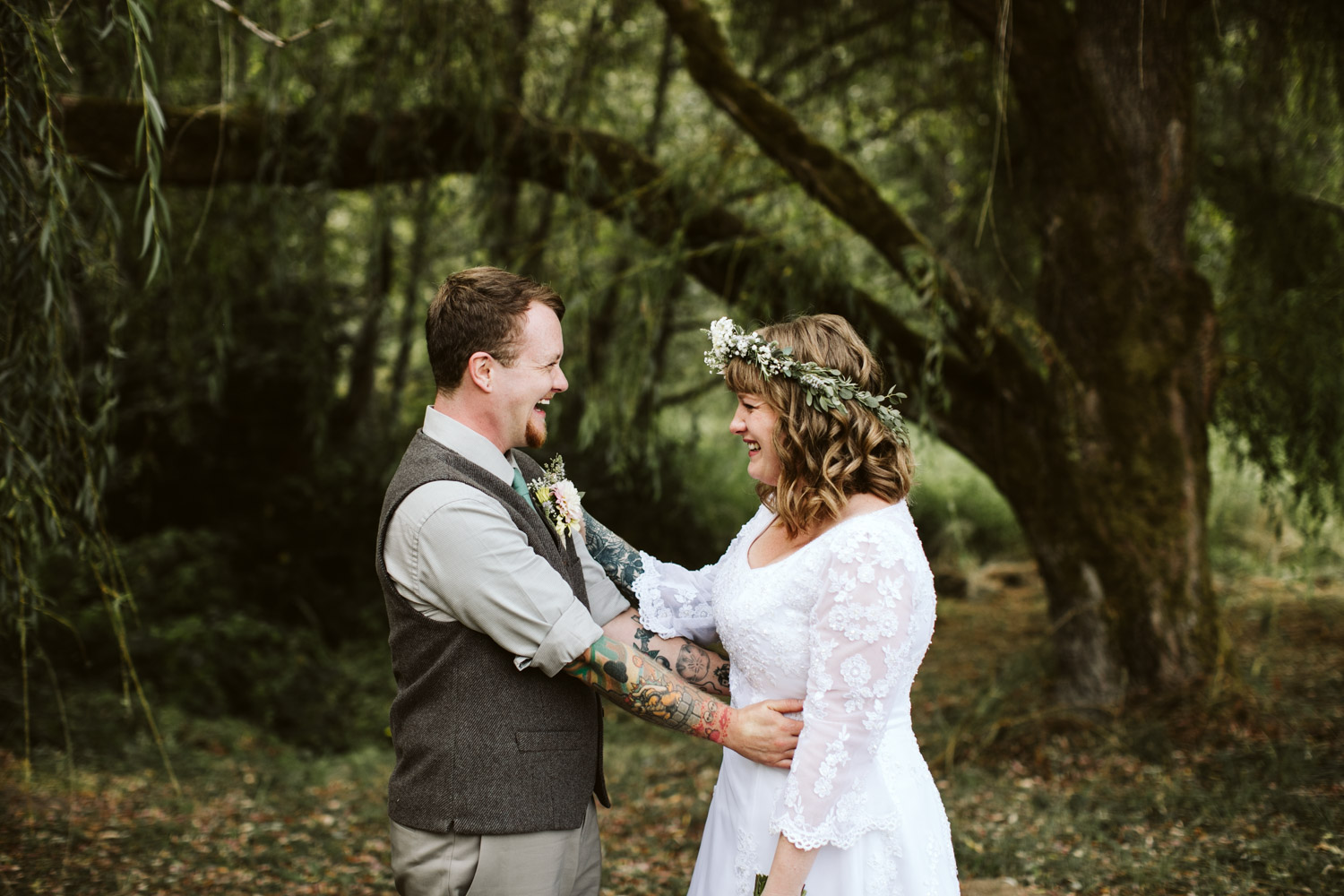 Portland-Oregon-Indie-Wedding_Photographers_011.jpg