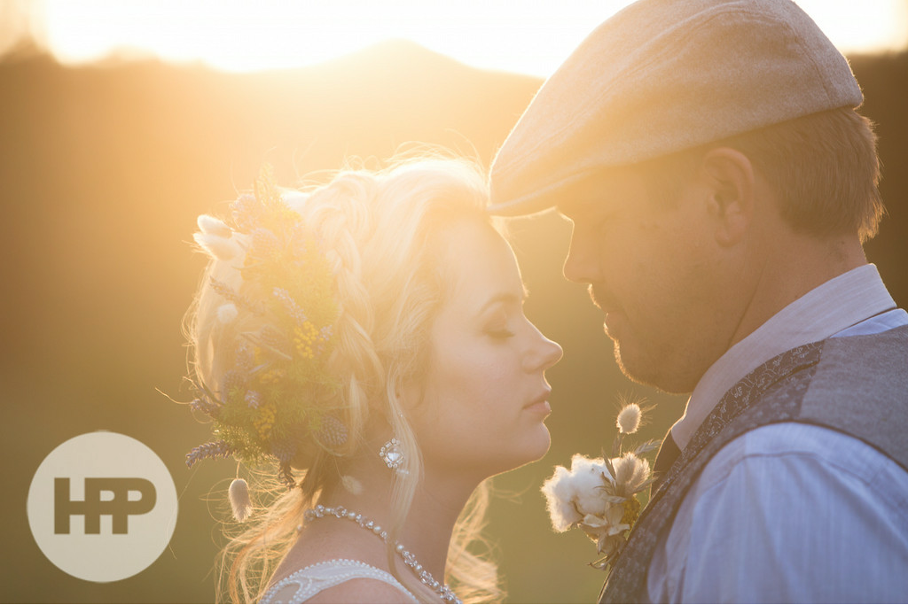 photography >> Harper Point | flowers >> Hana Style Design