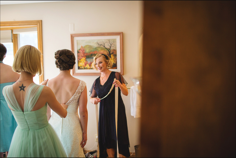 photography >> Earl James || venue >> Meadows at Marshdale, Evergreen || flowers >> Fleur De Liz