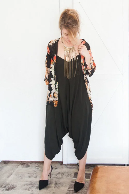 Capsule Wardrobe | 6 Ways to Wear One Jumpsuit