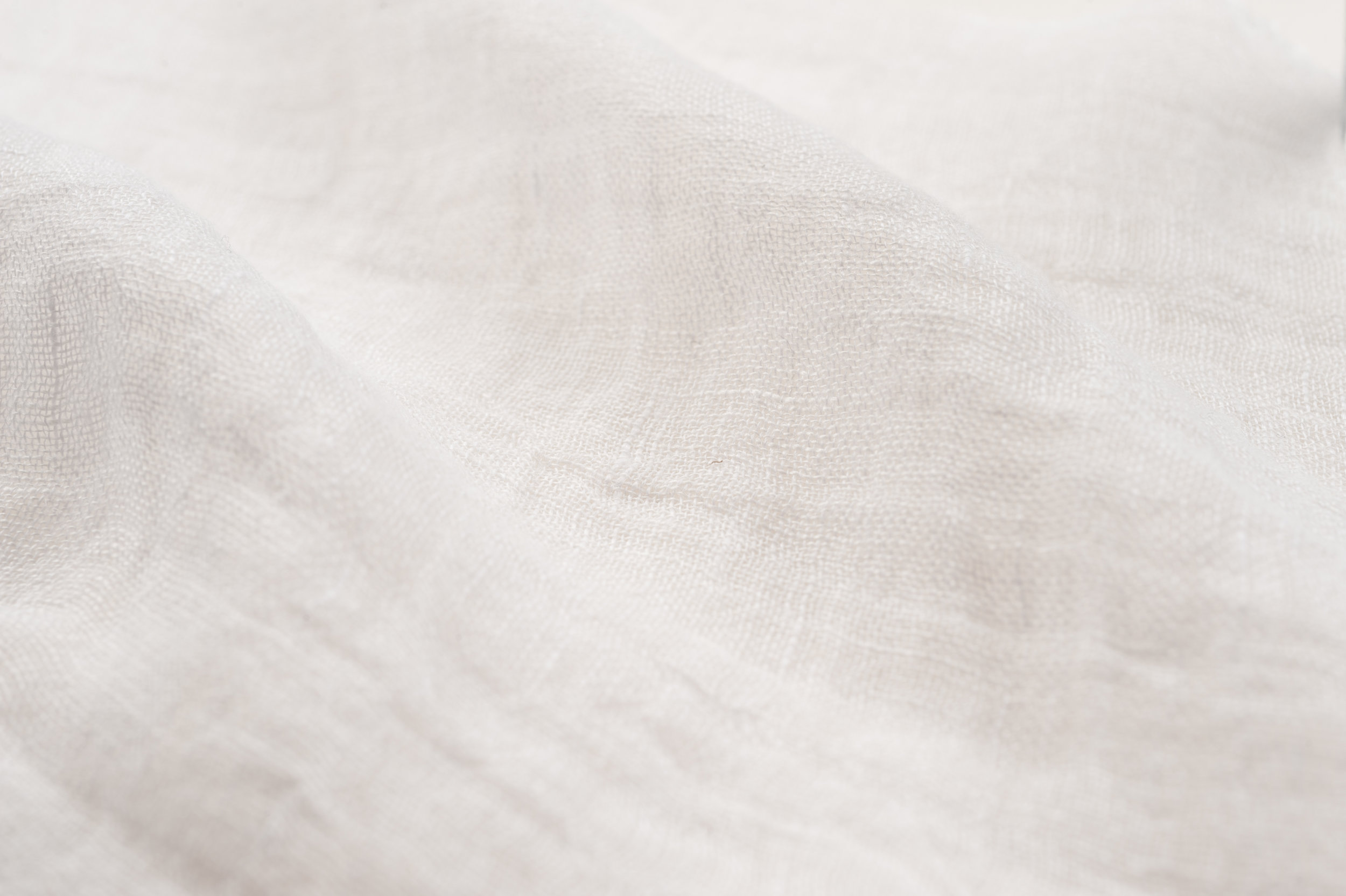 5554a96d0859a-20143-1_ChalkWhite_draped.jpg