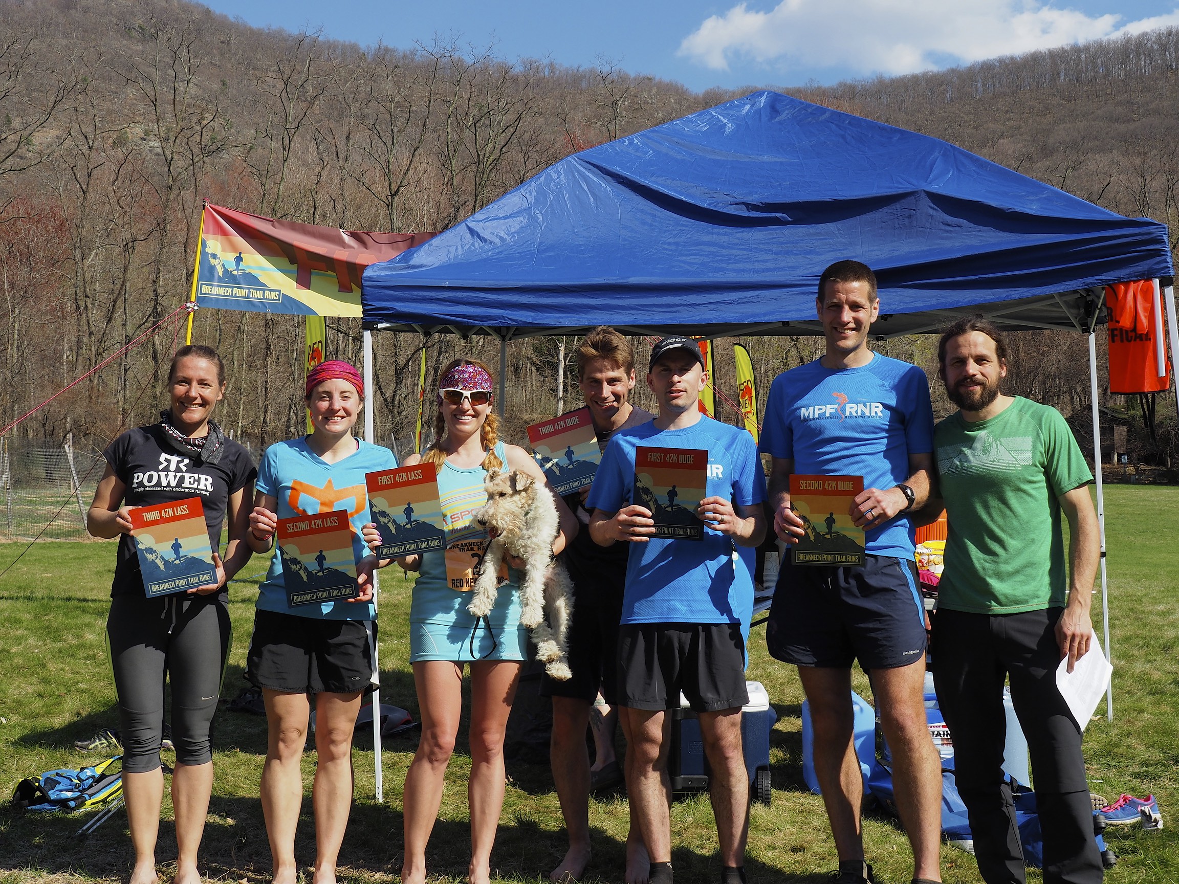 Top 3 female & male winners of the marathon