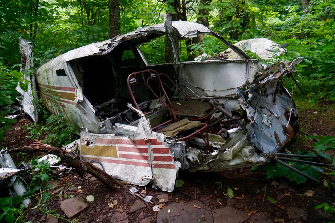 Plane N1316T that you will find along the Escarpment Trail 