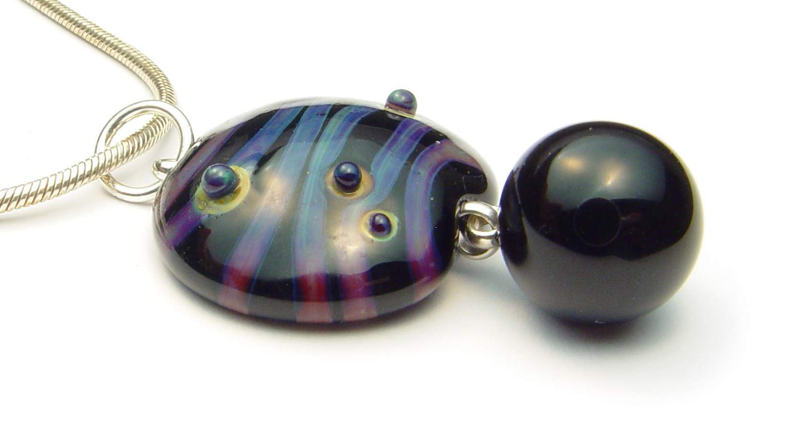 Petite Groovy Pendant - $35 JillSymons.com Lampwork