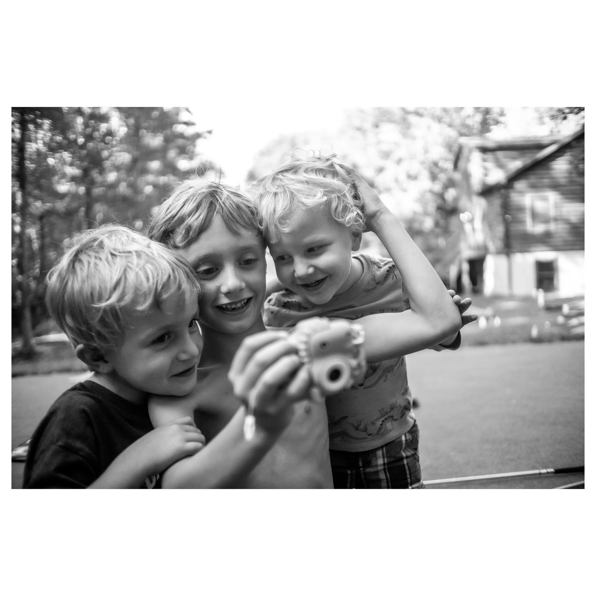 hugo camera kids colgate 3.jpg