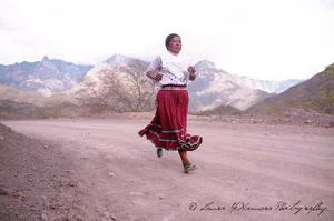 Laura McNamara | Running Free with the Raramuri