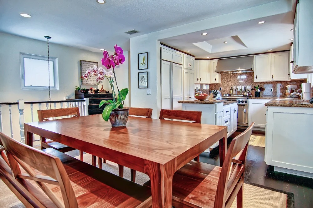 Landrum - 1252 20th_Dining room2.jpg