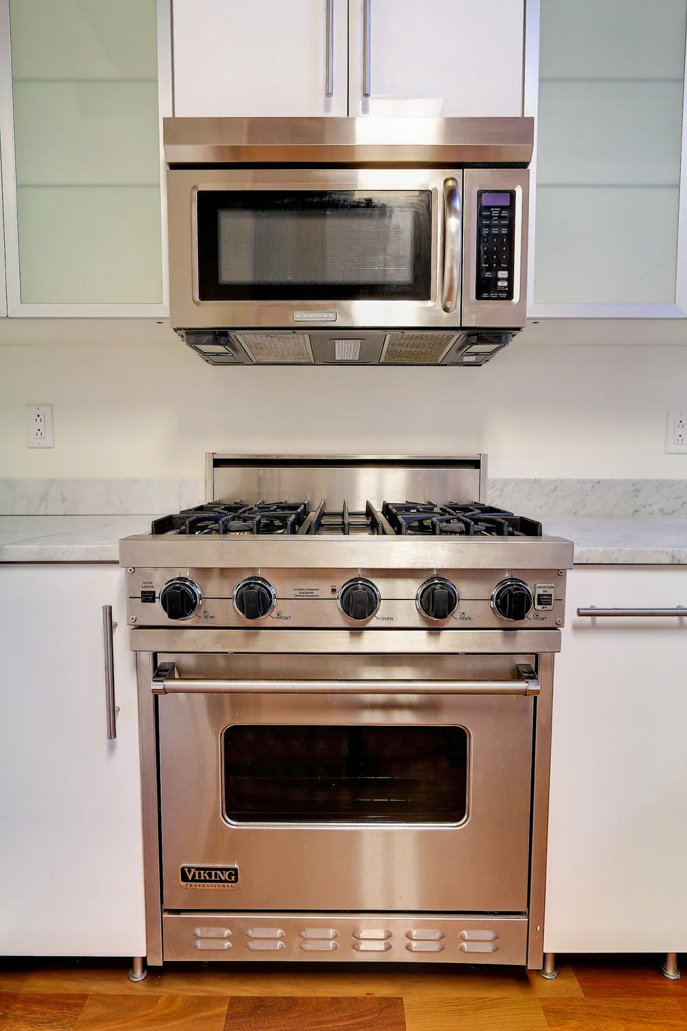 Landrum - 1046 Princeton Unit 203_Kitchen4.jpg