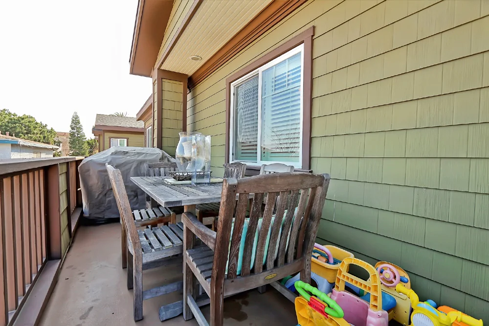 Landrum - 2516 Gates_Deck2.jpg