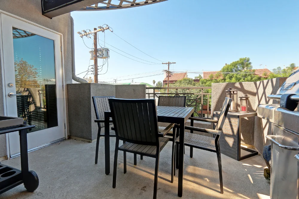 Landrum - 4424 Whitsett_Deck.jpg