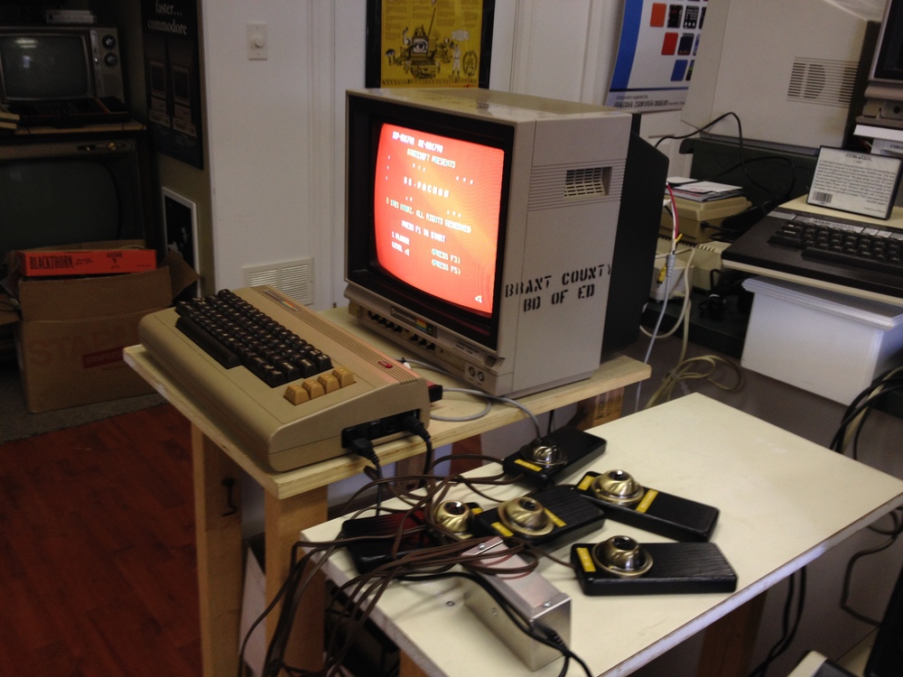  Syd Bolton's original 4-player controller design for classic Pac-Man on the Commodore 64. 