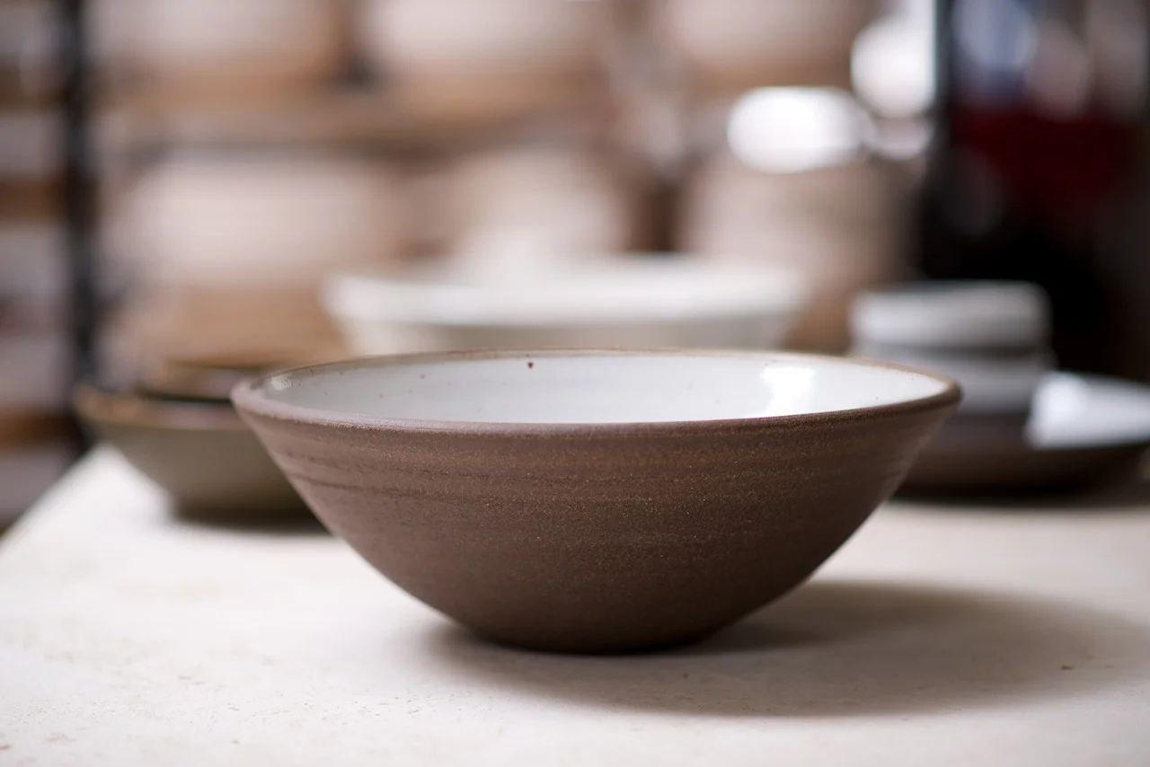IrvingPlaceStudio_LargeSaladBowl_HotChocolate.jpg