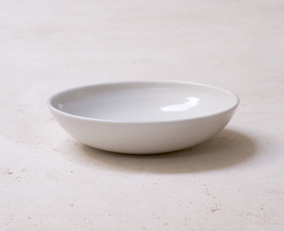 IrvingPlaceStudio_ServingBowlPlainBG_Porcelain.jpg