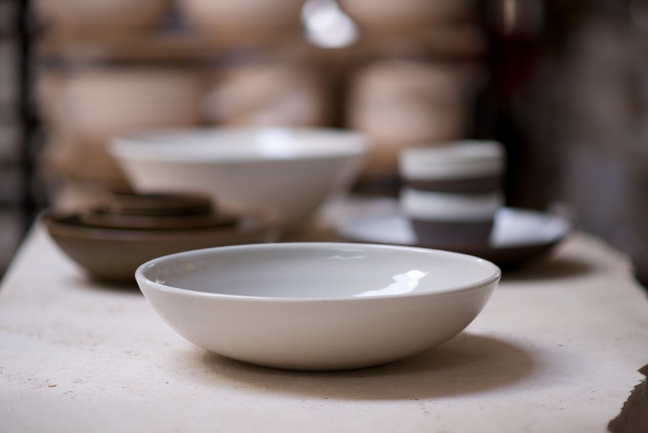IrvingPlaceStudio_ServingBowlArrangedBG_Porcelain.jpg
